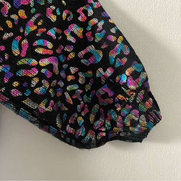 AndTheWhy Los Angeles Graphic Leopard Sweater - Picture 6 of 7